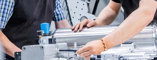 codecentric AG Projekt - Bahnabriss-Früherkennung: Mit KI Produktionsstillstand vermeiden