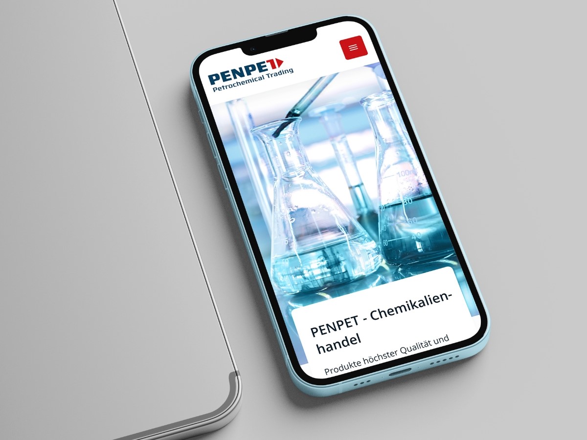 Mobile Ansicht der TYPO3-Website für PENPET, entwickelt von iseo. Die Website für den Chemikalienhandel kombiniert modernes UX/UI-Design mit einer skalierbaren und SEO-optimierten Plattform.