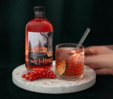 SDV STUDIOS GmbH & Co. KG Projekt - HILDE VON HIRSCH: Visuelles Branding für einen regionalen Aperitif