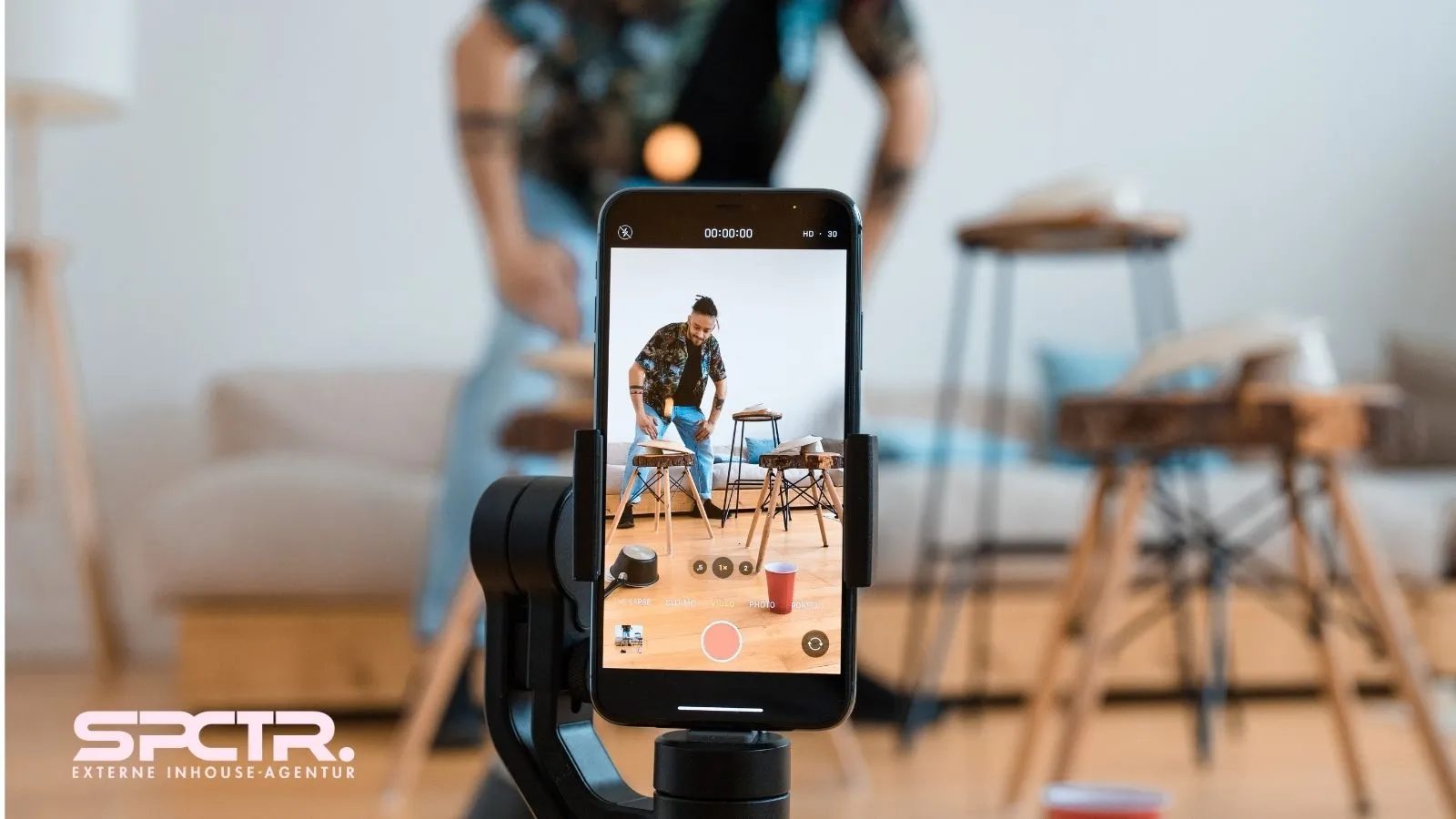 SPCTR. GmbH Projekt - Von Null auf Play