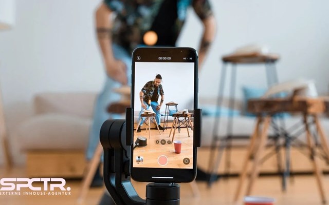 SPCTR. GmbH Projekt - Von Null auf Play