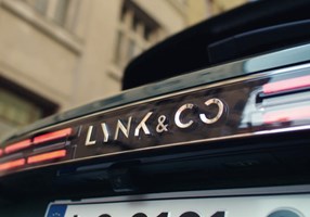 WE ARE Pi Projekt - Lynk & Co 01: Wonder. Full.